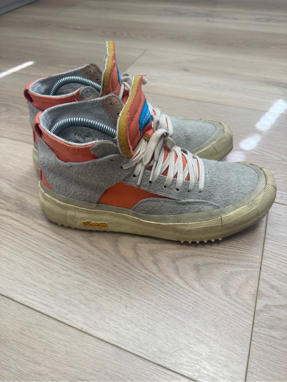 BRANDBLACK Capo Dirty Model Trainers Men’s size 8.5.  “Shoes made to look dirty”